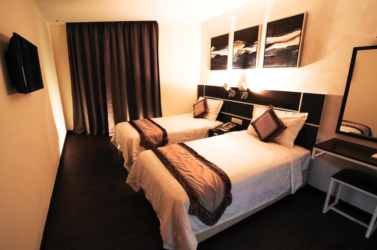 K Garden Hotel Parit Buntar Szoba fotó