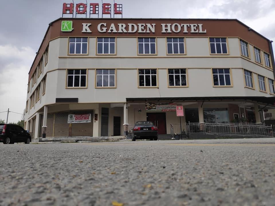 K Garden Hotel Parit Buntar Kültér fotó